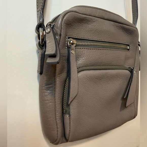 Banana Republic Gray Crossbody Purse Bag - Picture 5 of 7